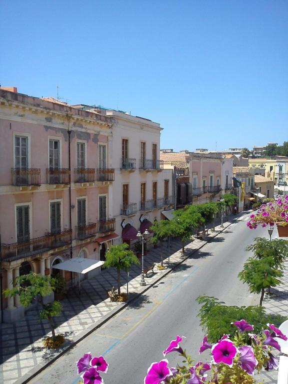 L'Alberghetto มิลาซโซ ภายนอก รูปภาพ